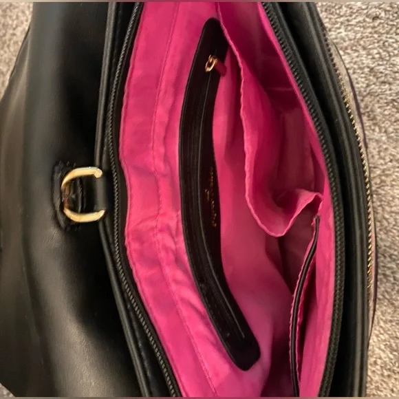 Black convertible display backpack crossbody - Picture 6 of 8